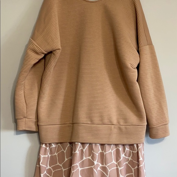 Asos Curve sweatshirt dress. Oversized. - Picture 2 of 2